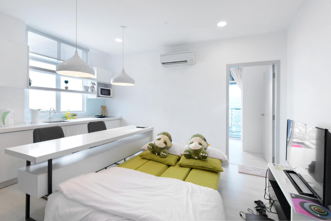 Straits Garden Suites By The Homestay Helper George Town Exterior photo